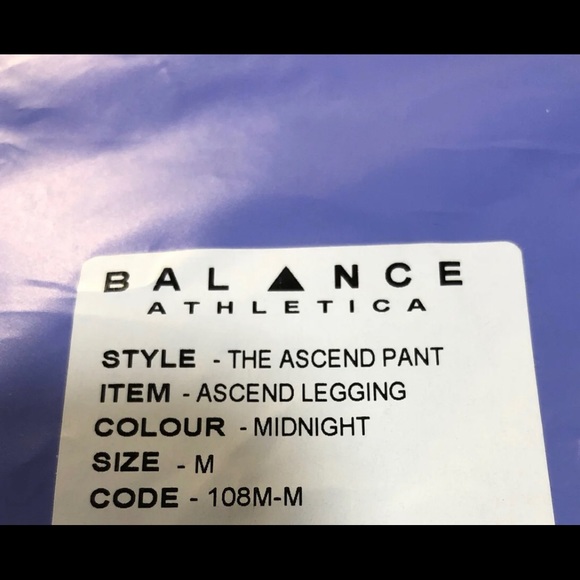 SOLD Balance athletica leggings - Picture 4 of 4